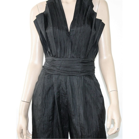 Elegant Black Jumpsuit - Picture 1 of 6